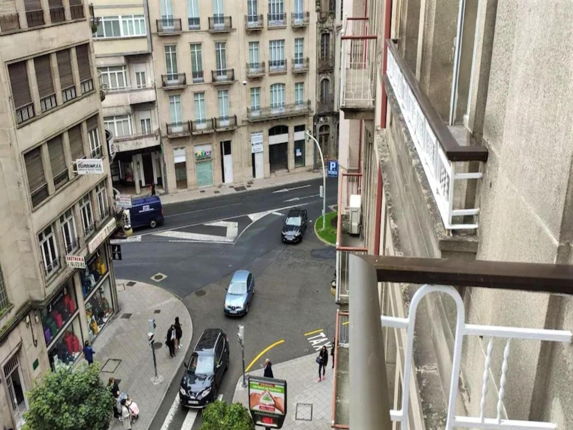 Charming Apartment In Ourense Overlooking The City Exterior photo